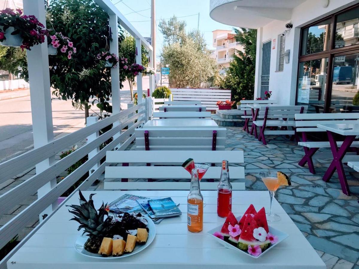 Family Hotel Haruni Ксамил Екстериор снимка